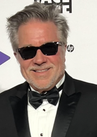 Mark manos.png