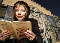 Lucy sussex.jpg